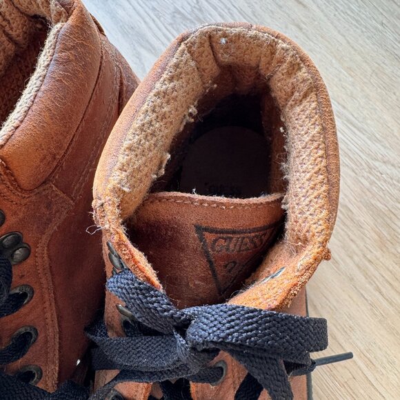 Vintage Guess Sneakers - Picture 2 of 7